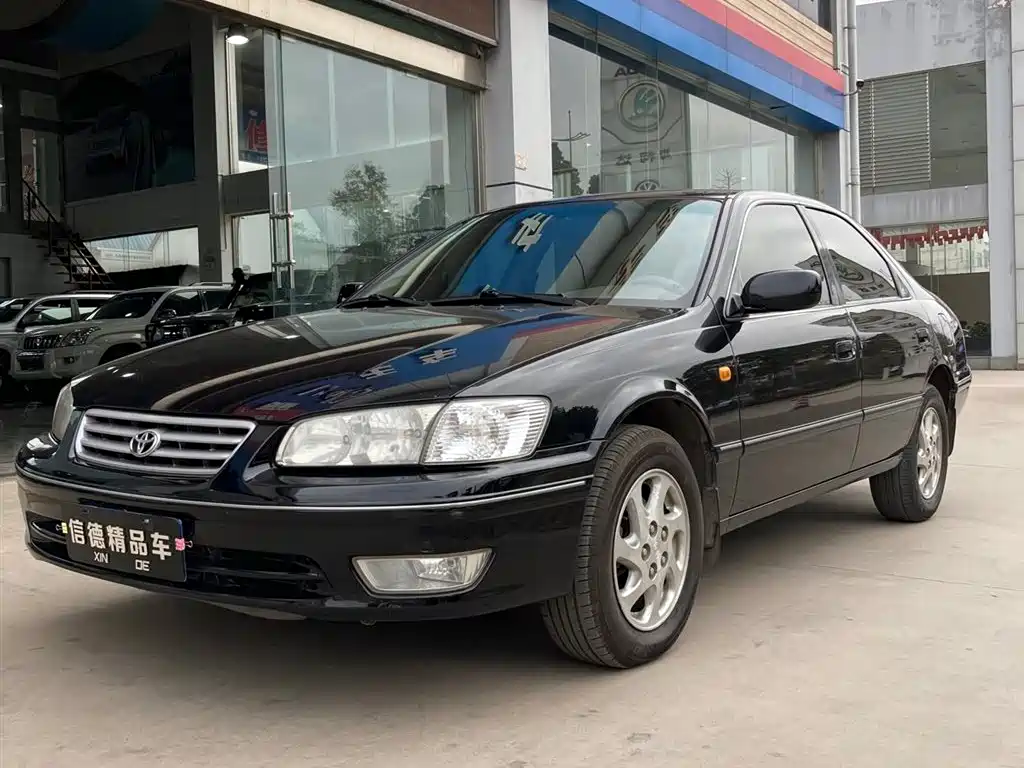 Toyota фото 2