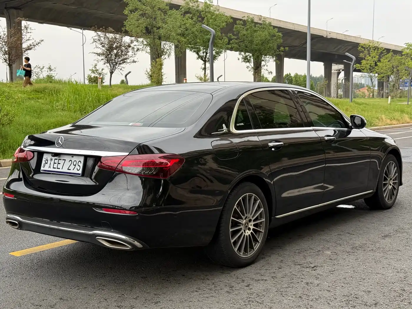 Mercedes-Benz E-Class 2021 E 260 L фото 8