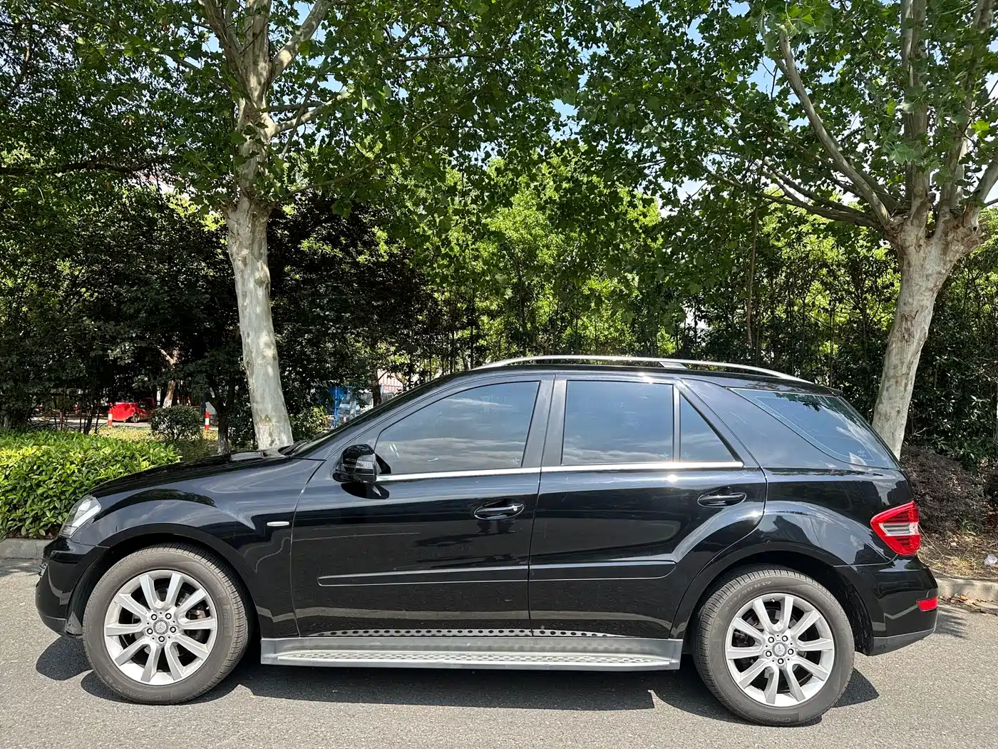 Mercedes-Benz M-Class 2010 ML 350 4MATIC Luxury фото 3