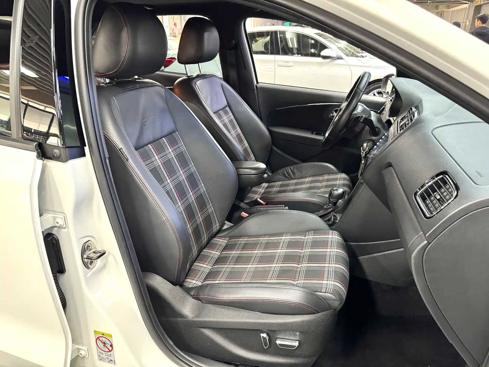 Photo 11 - Volkswagen Polo