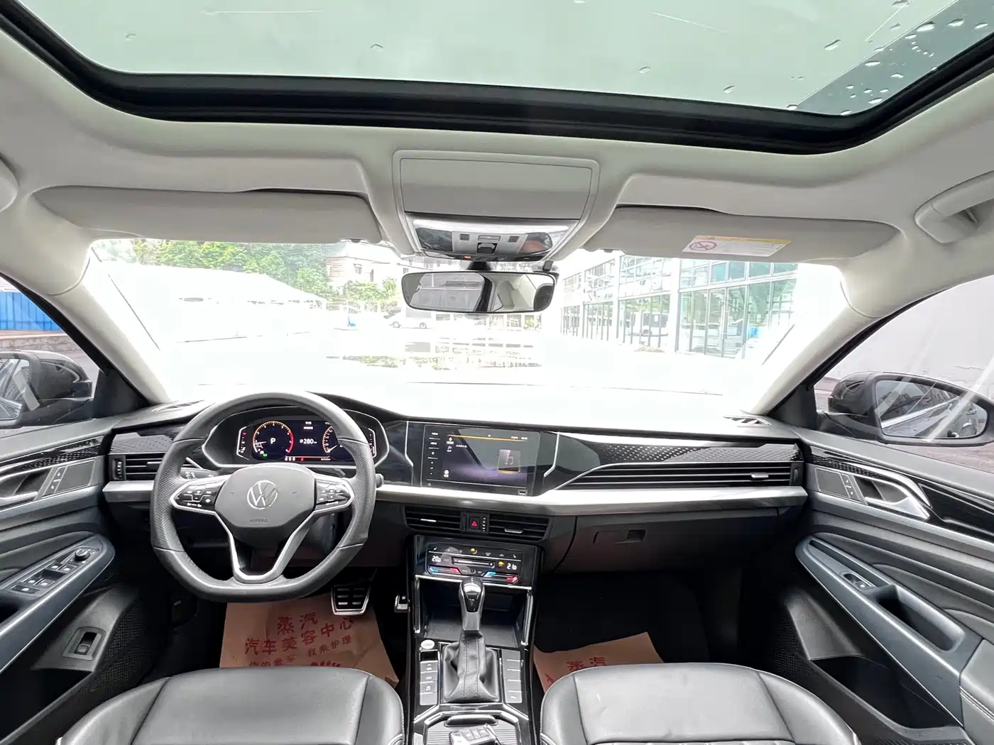 Volkswagen Passat 2023 330TSI Starlight Elite Edition фото 6