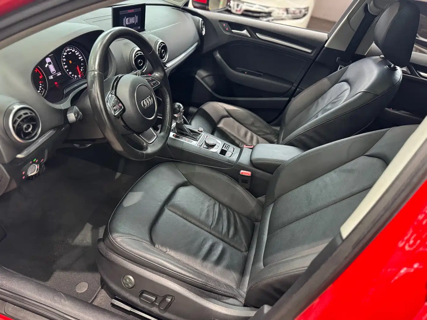 Audi A3 2015 Sportback 35 TFSI Millionth Anniversary Comfort Enjoyment Type фото 13