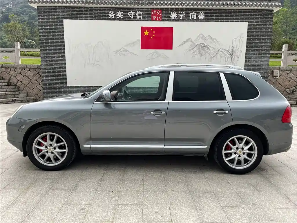 Porsche Cayenne 2006 Cayenne Turbo 4.5T фото 4