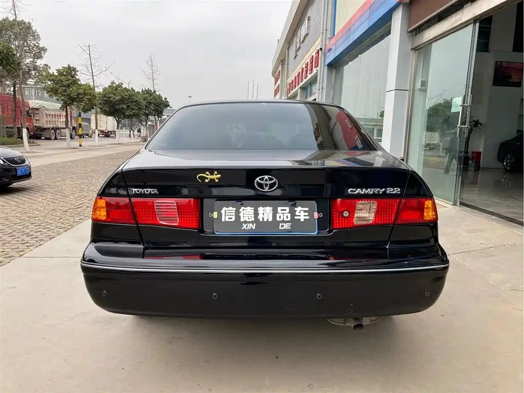Toyota фото 7
