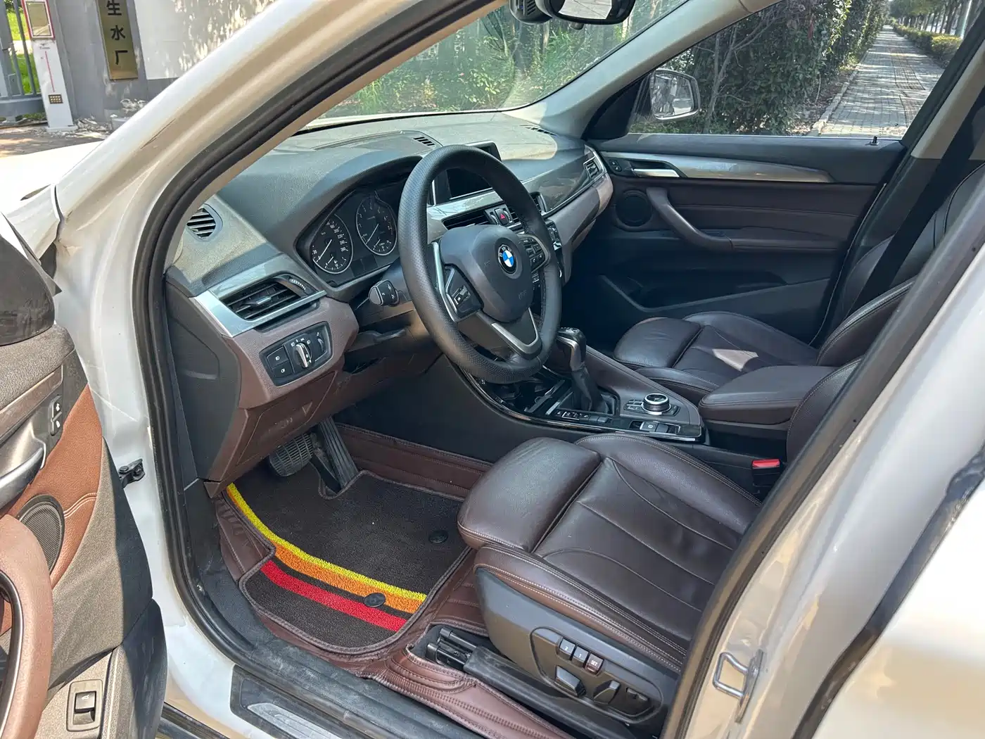BMW X1 2016 sDrive20Li Luxury Model фото 9