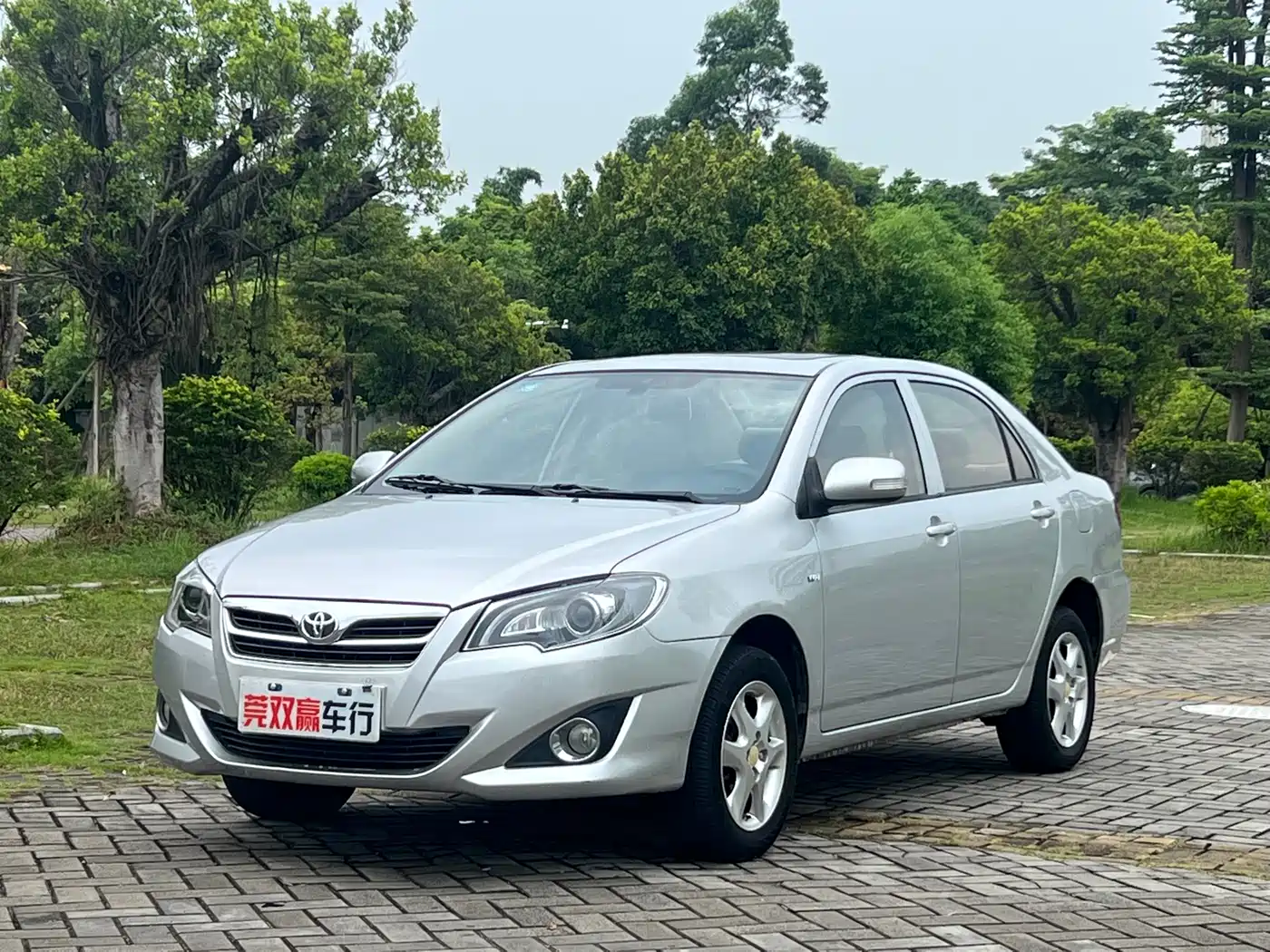 Toyota Corolla 2013 1.6L Automatic Luxury