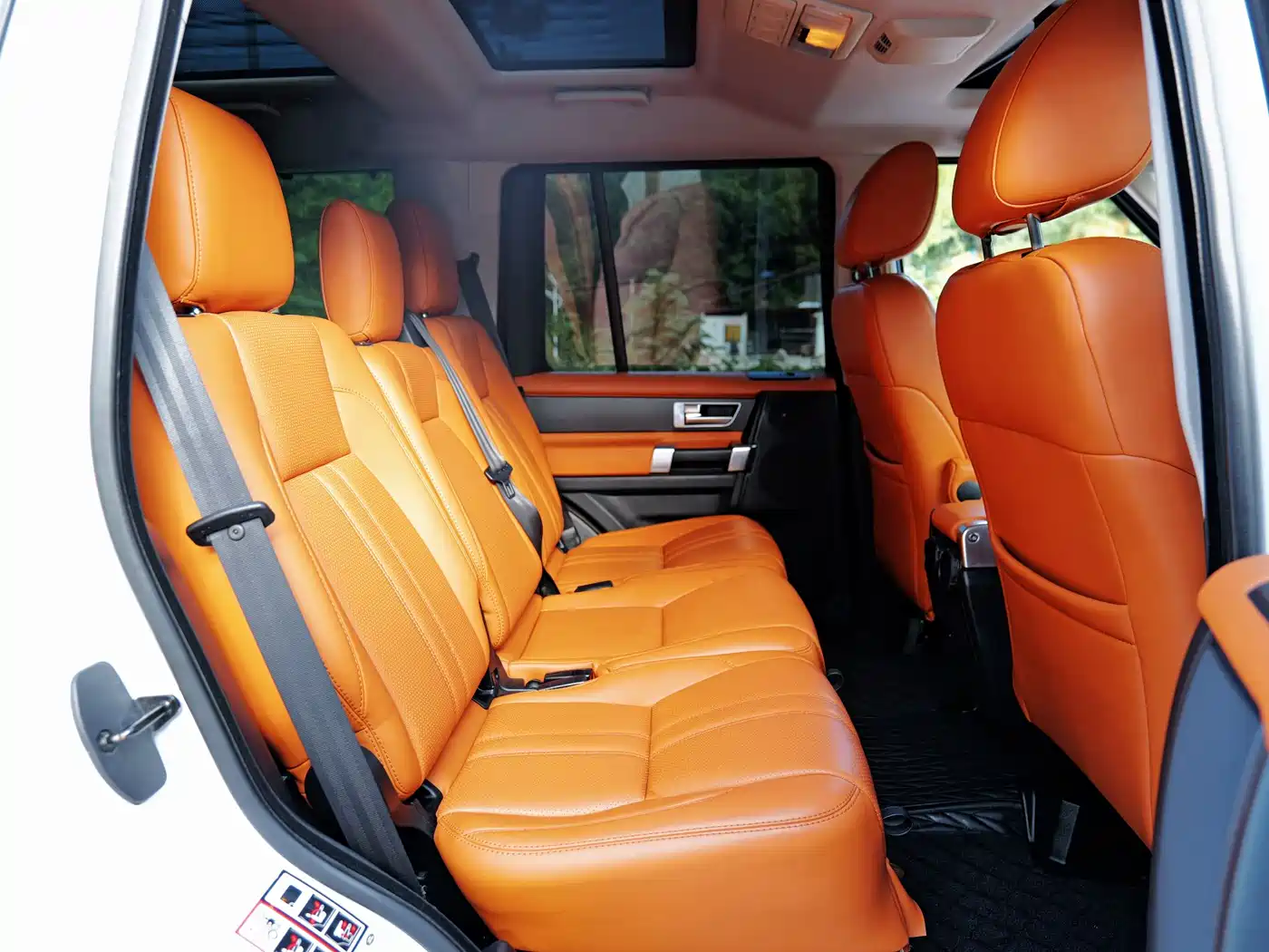 Land Rover Discovery 2015 3.0 SC V6 SE фото 10
