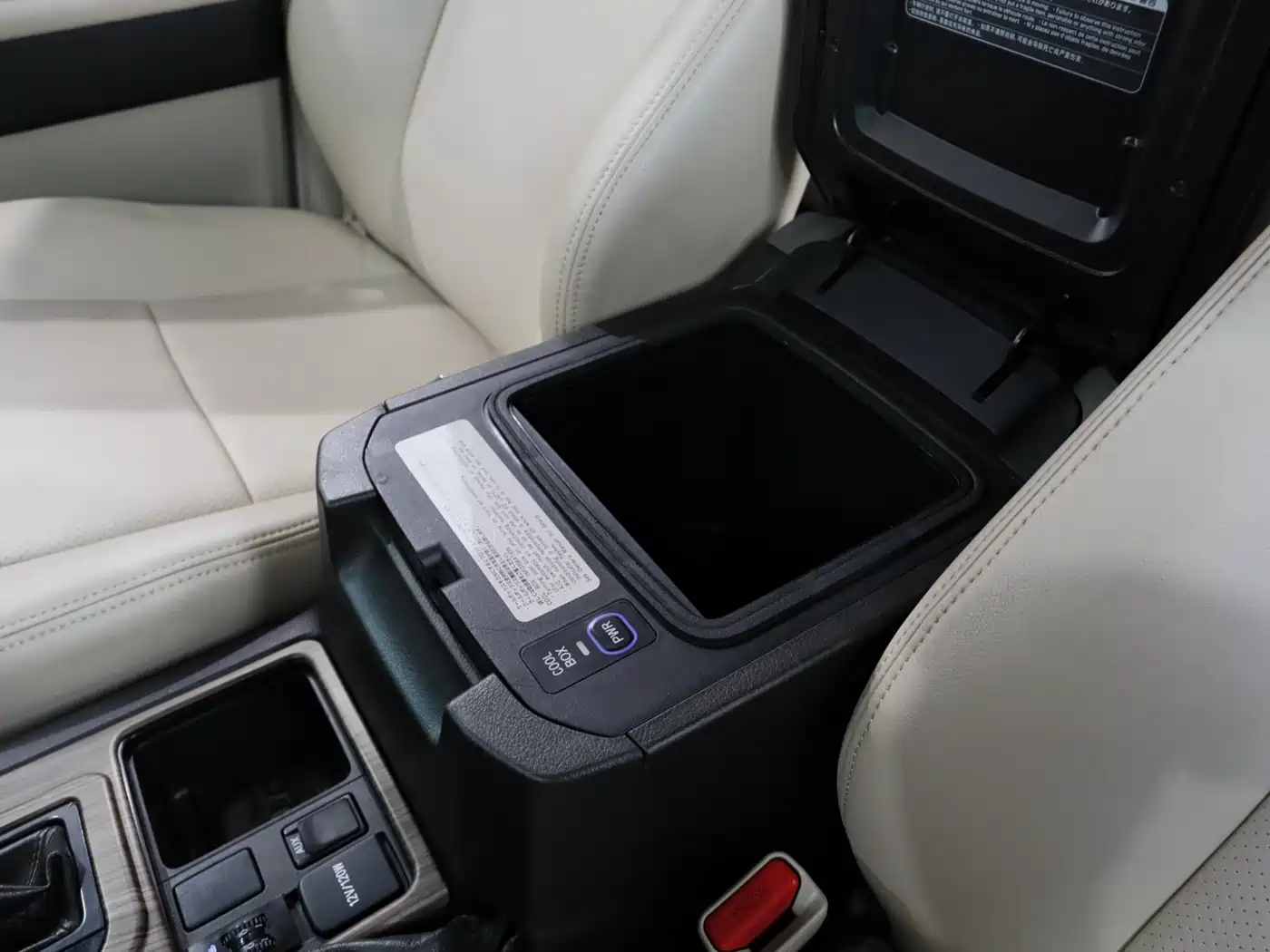 Toyota Prado (Import) 2010 2.7L Auto Luxury фото 12