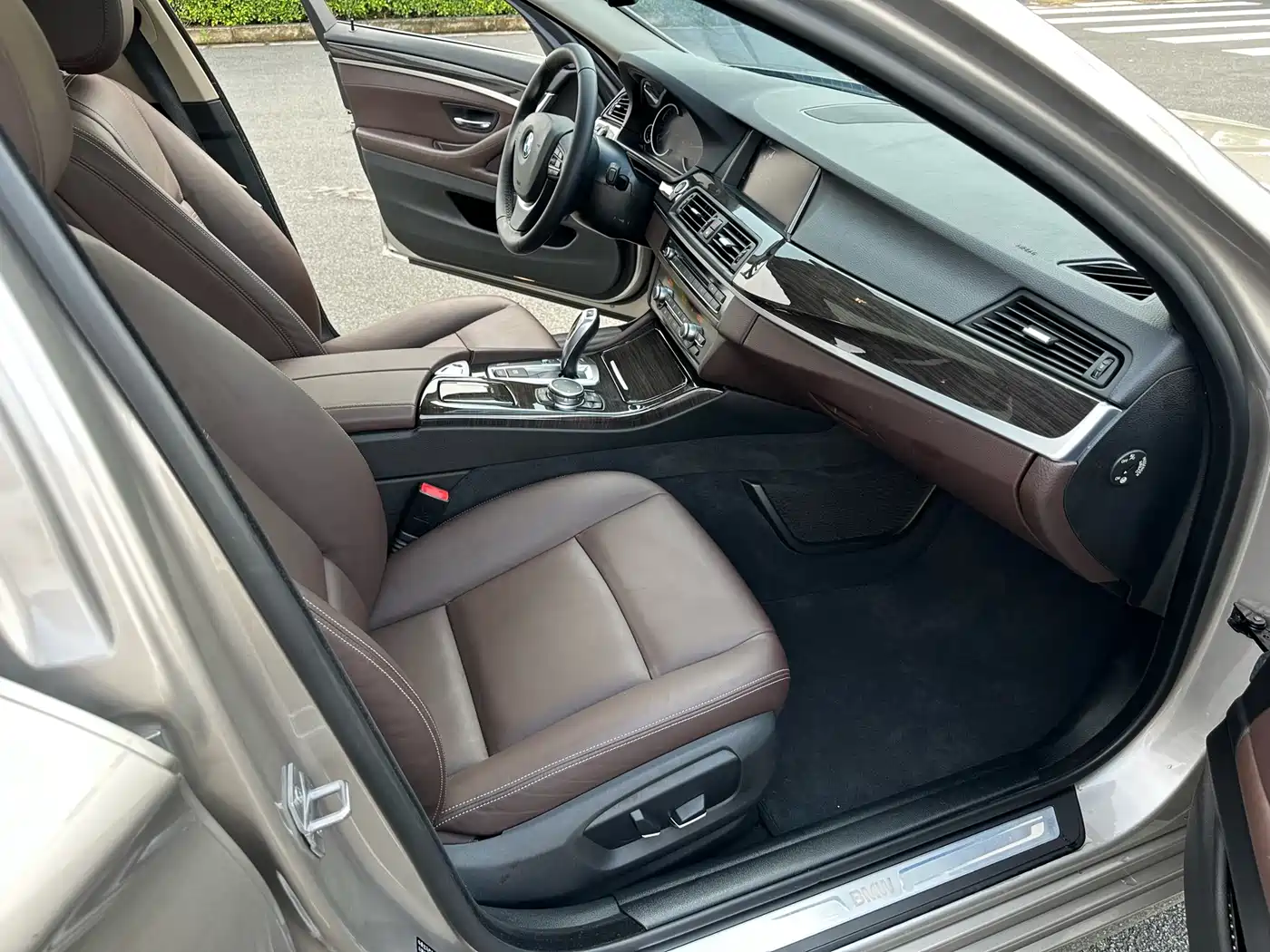 BMW 5 Series 2014 525Li Fashion Design Package фото 9