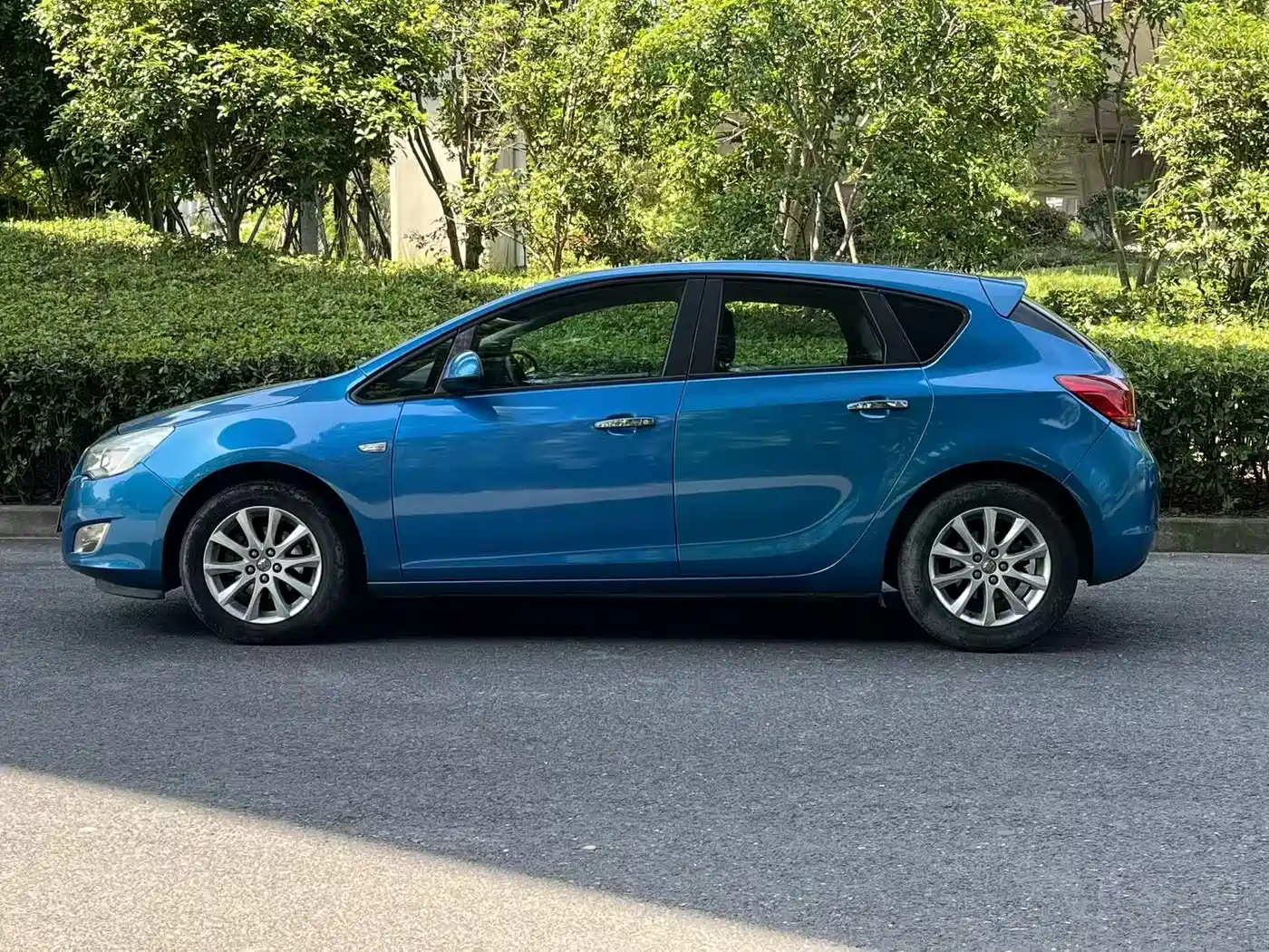 Buick Excelle 2014 XT 1.6L Automatic Fashion фото 4