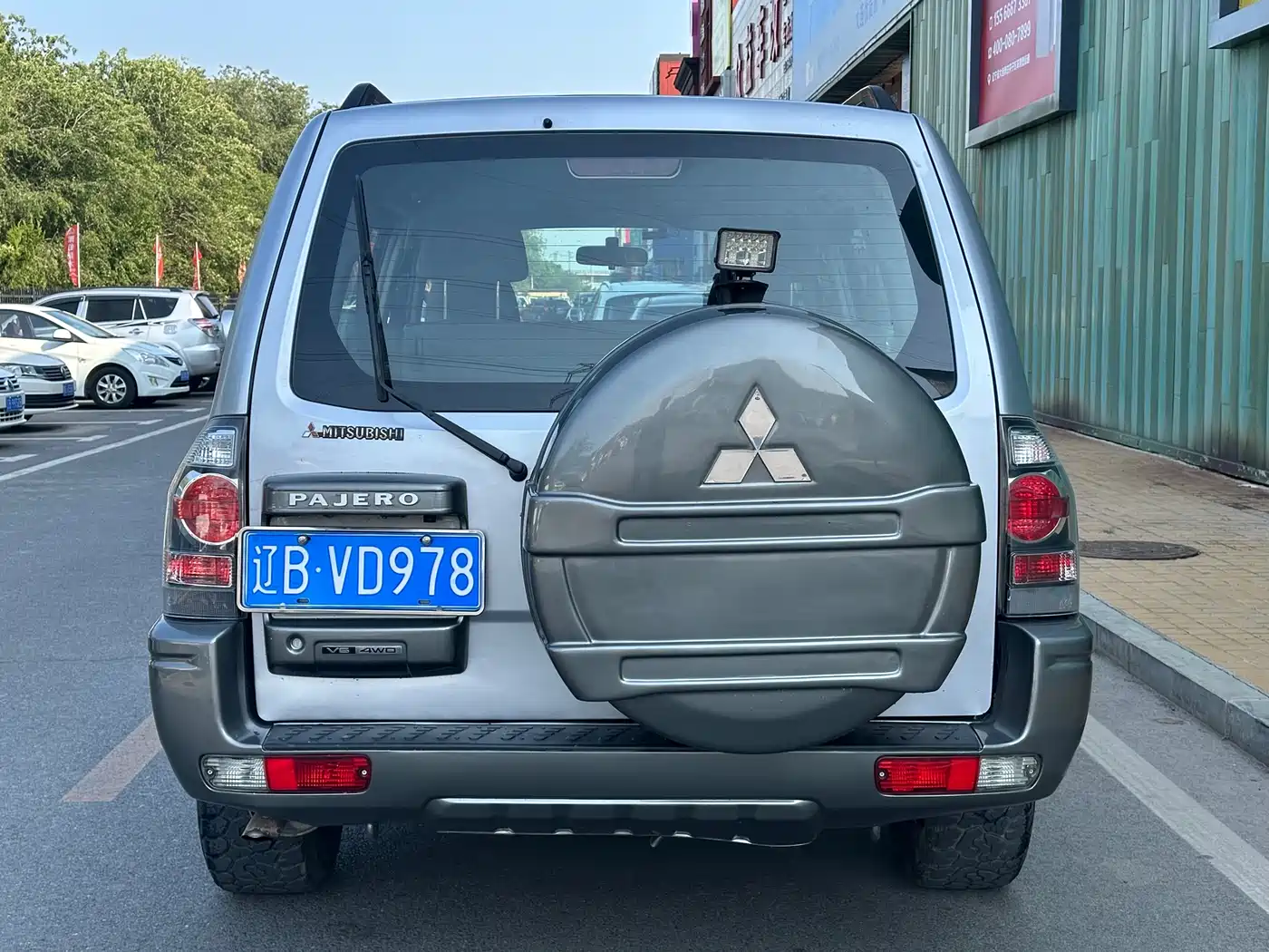 Mitsubishi Pajero 2011 Mitsubishi Pajero V73 3.0L MT GL фото 11
