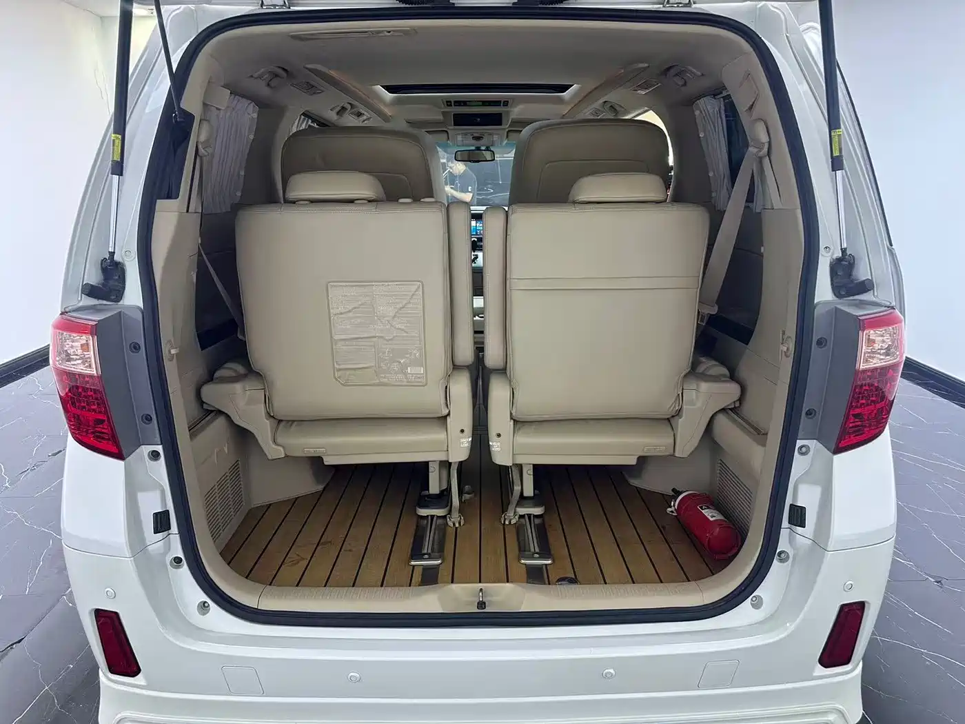 Toyota Alphard 2012 2.4L Luxury Edition фото 13