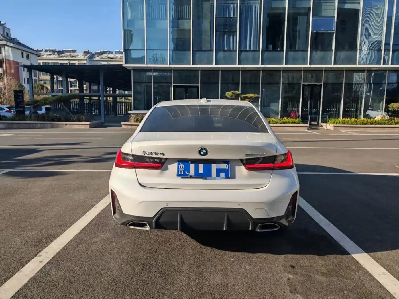 BMW 3 Series 2023 320Li M Sport Package фото 8