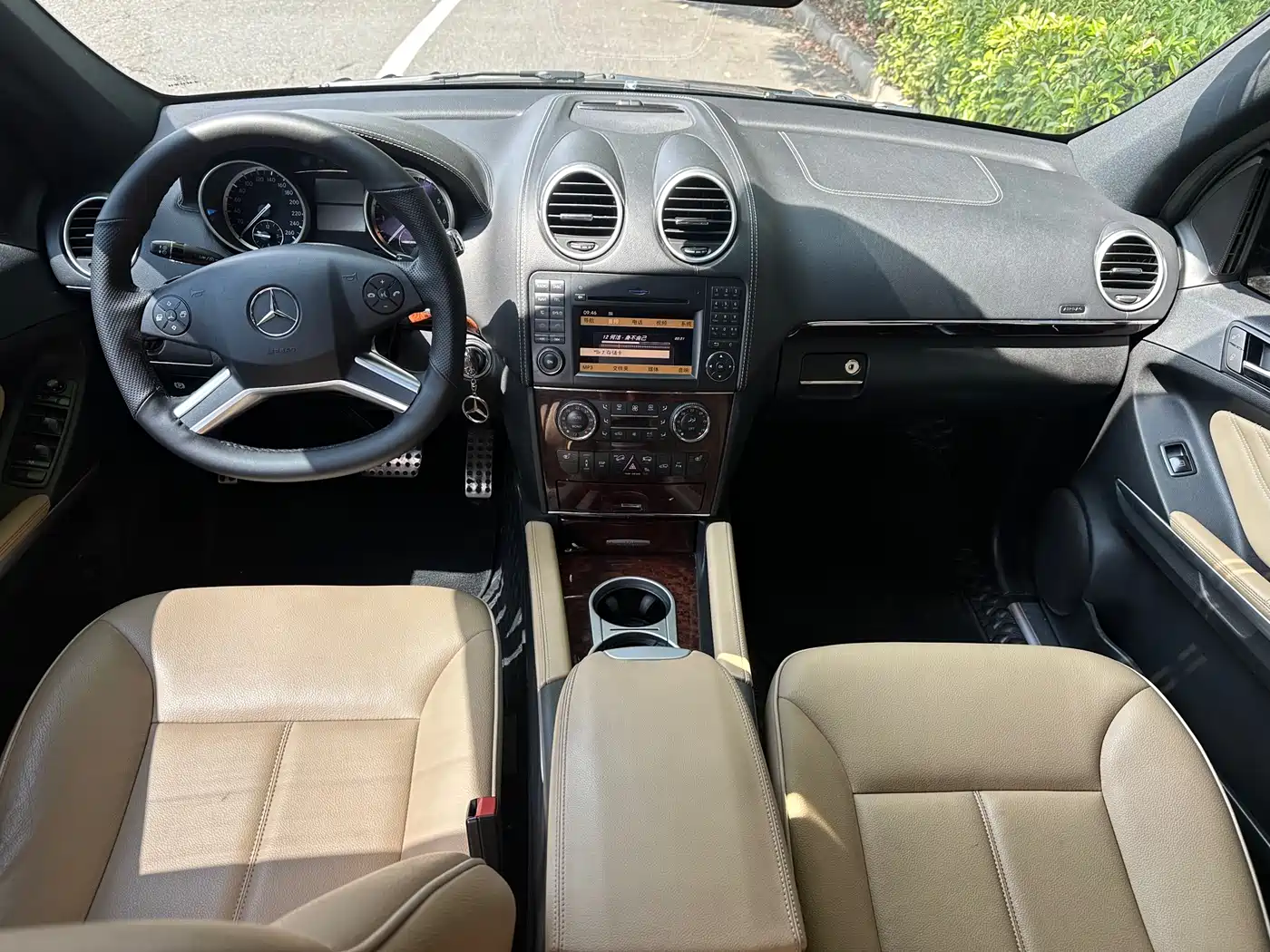 Mercedes-Benz M-Class 2010 ML 350 4MATIC Luxury фото 7