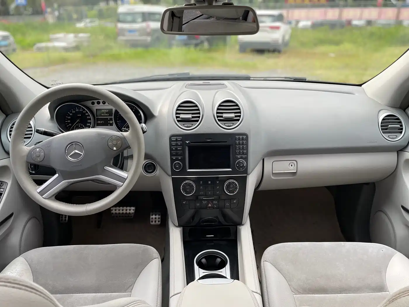 Mercedes-Benz M-Class 2010 ML 300 4MATIC фото 6