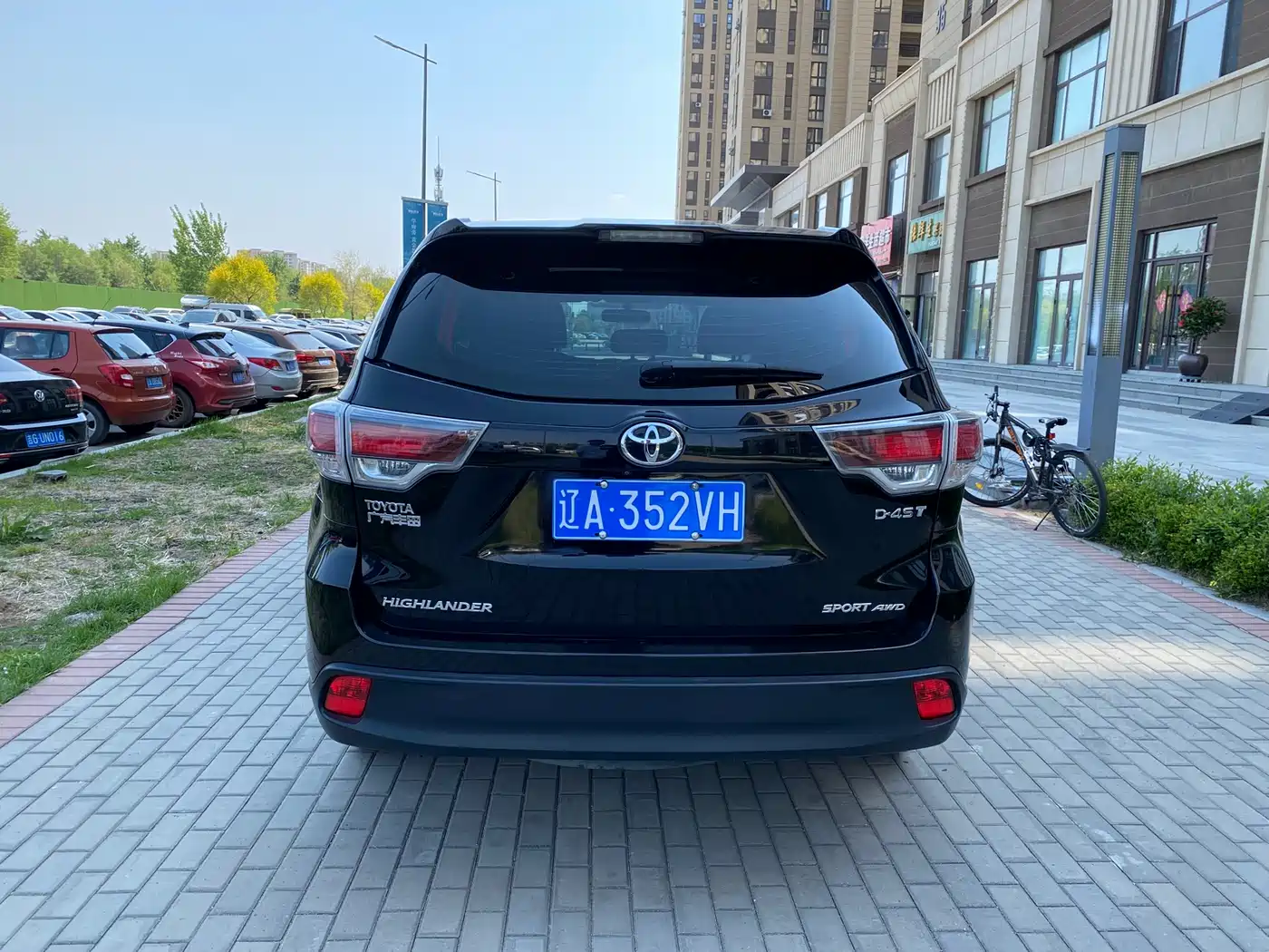 Toyota Highlander 2015 2.0T AWD Luxury Edition 7-seater фото 8