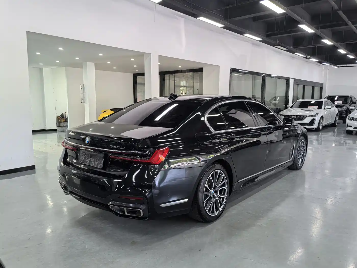BMW 7 Series 2016 730Li Luxury фото 5