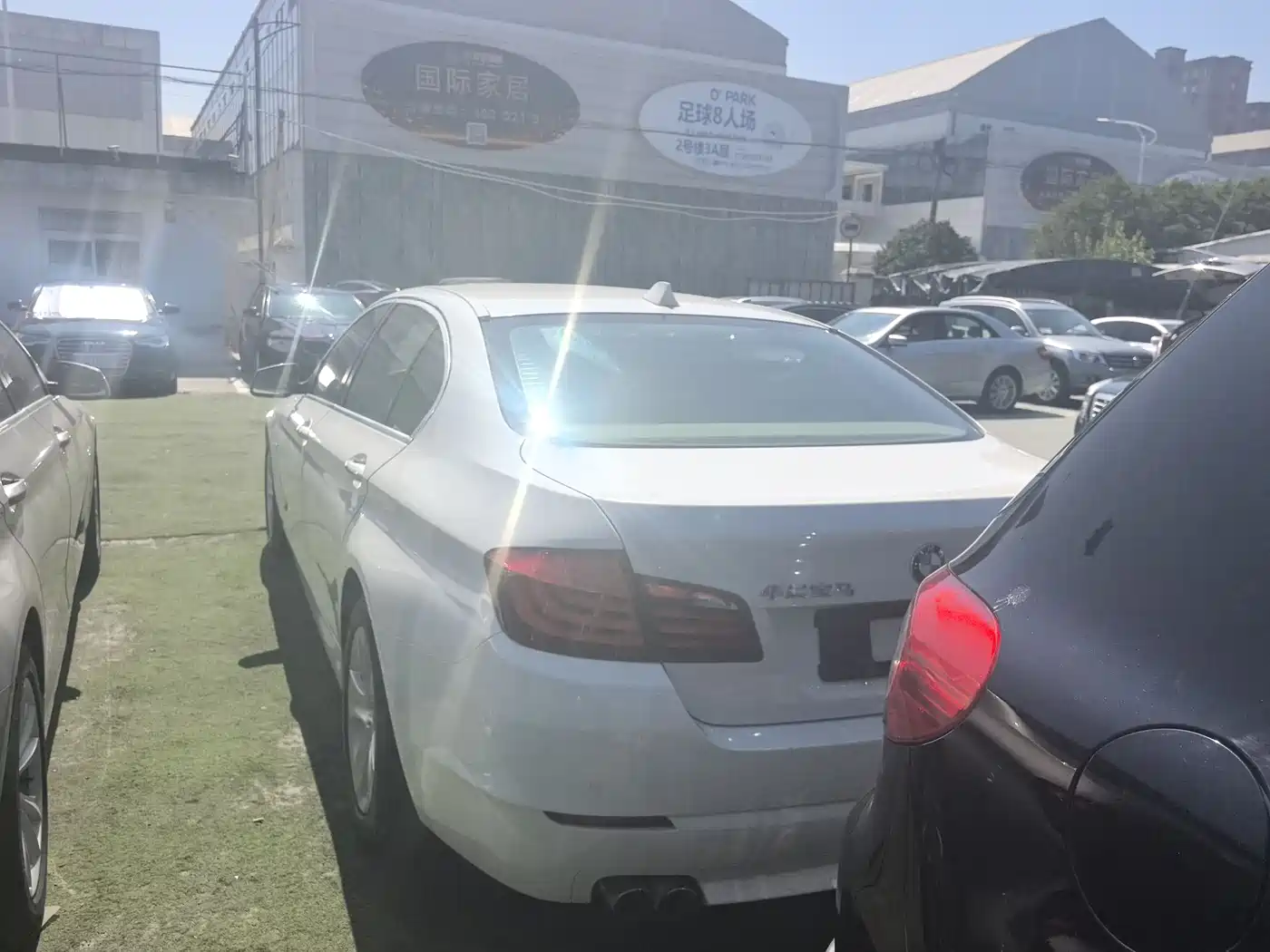 BMW 5 Series 2011 523Li Leading фото 15