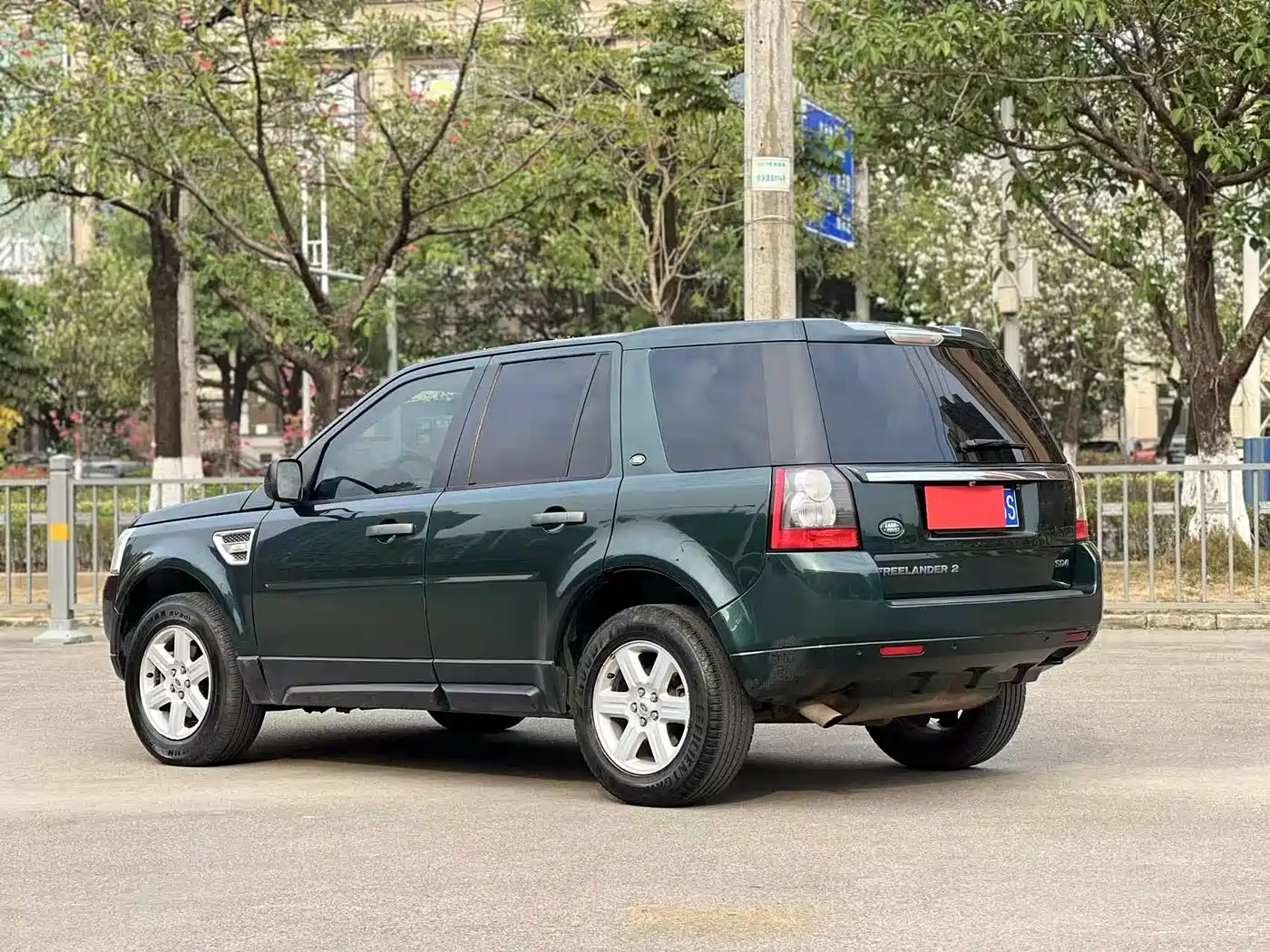 Land Rover Freelander 2 2012 2.2T SD4 SE Diesel фото 4