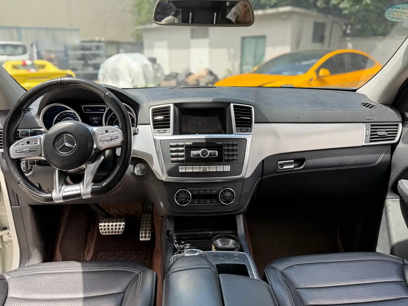 Mercedes-Benz M-Class AMG 2012 AMG ML 63 фото 4