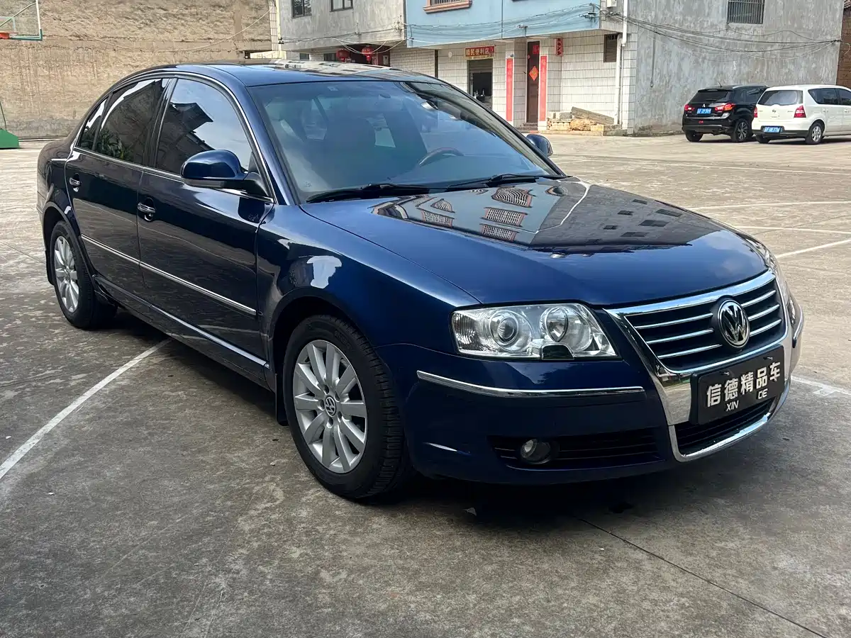 Volkswagen Passat Lingyu 2005 1.8T Auto Luxury фото 2