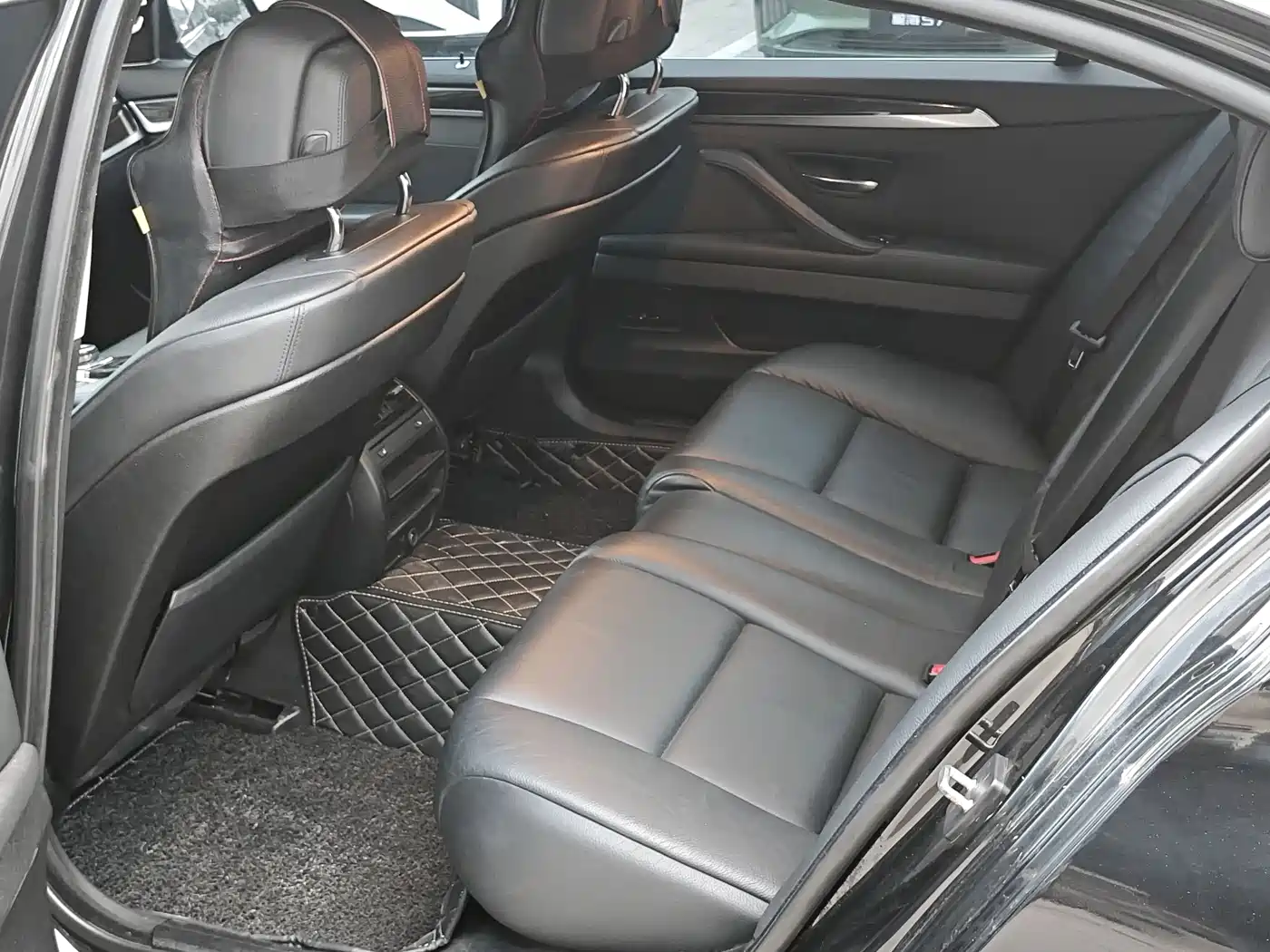 BMW 5 Series 2013 525Li Luxury фото 9