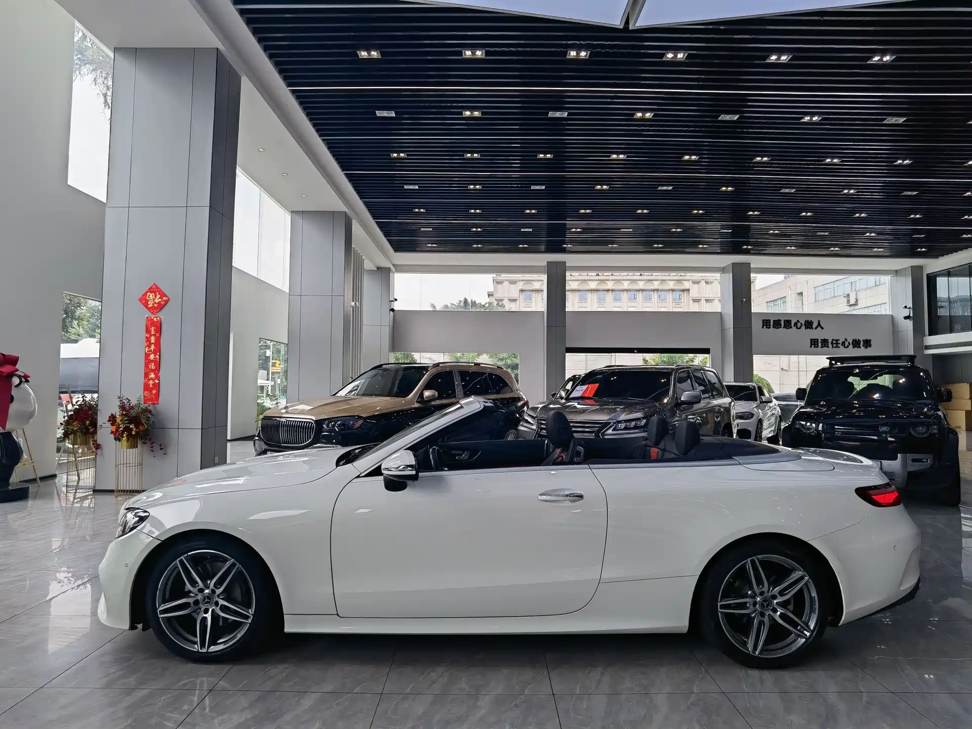 Фото 4 - Mercedes-Benz E-Class (Import)