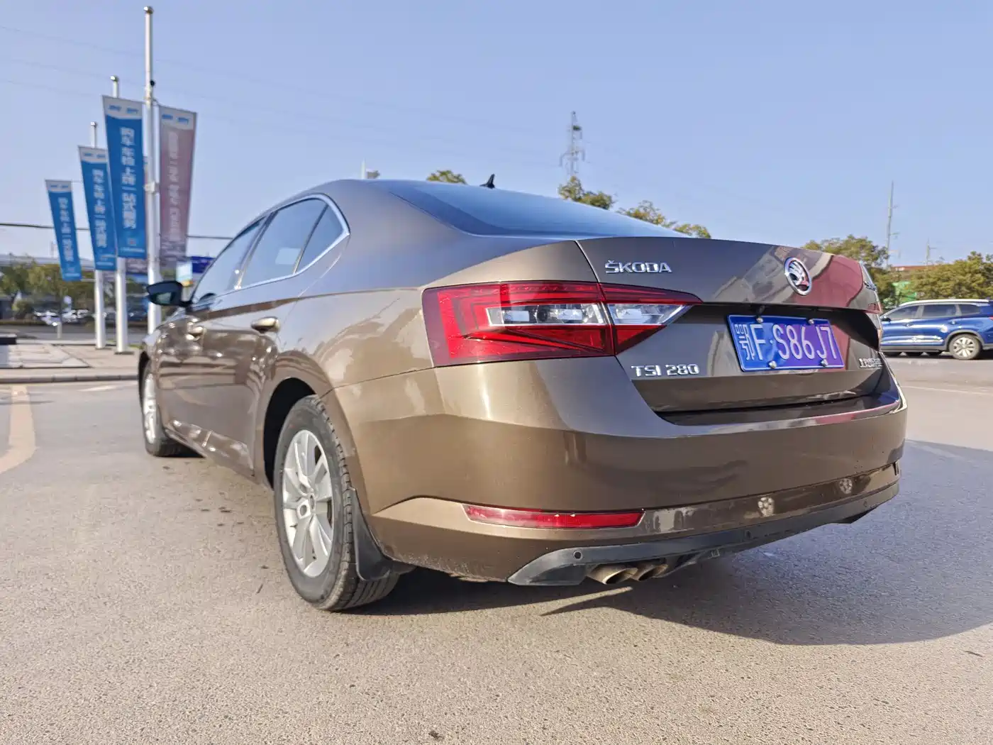 Škoda Superb 2016 TSI280 DSG Advance Edition фото 5