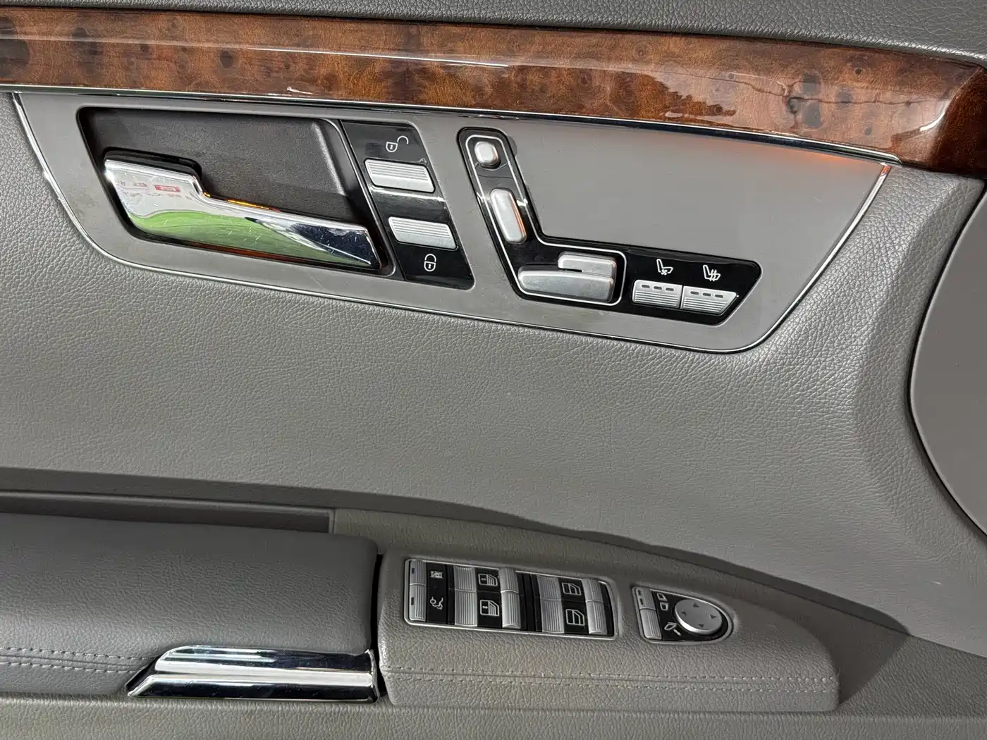 Mercedes-Benz S-Class фото 21