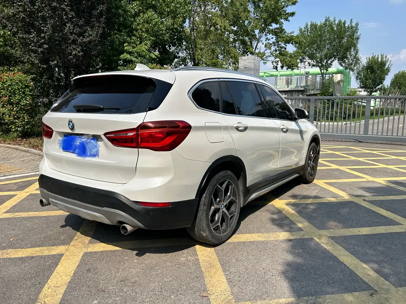 BMW X1 2016 sDrive20Li Luxury Model фото 4