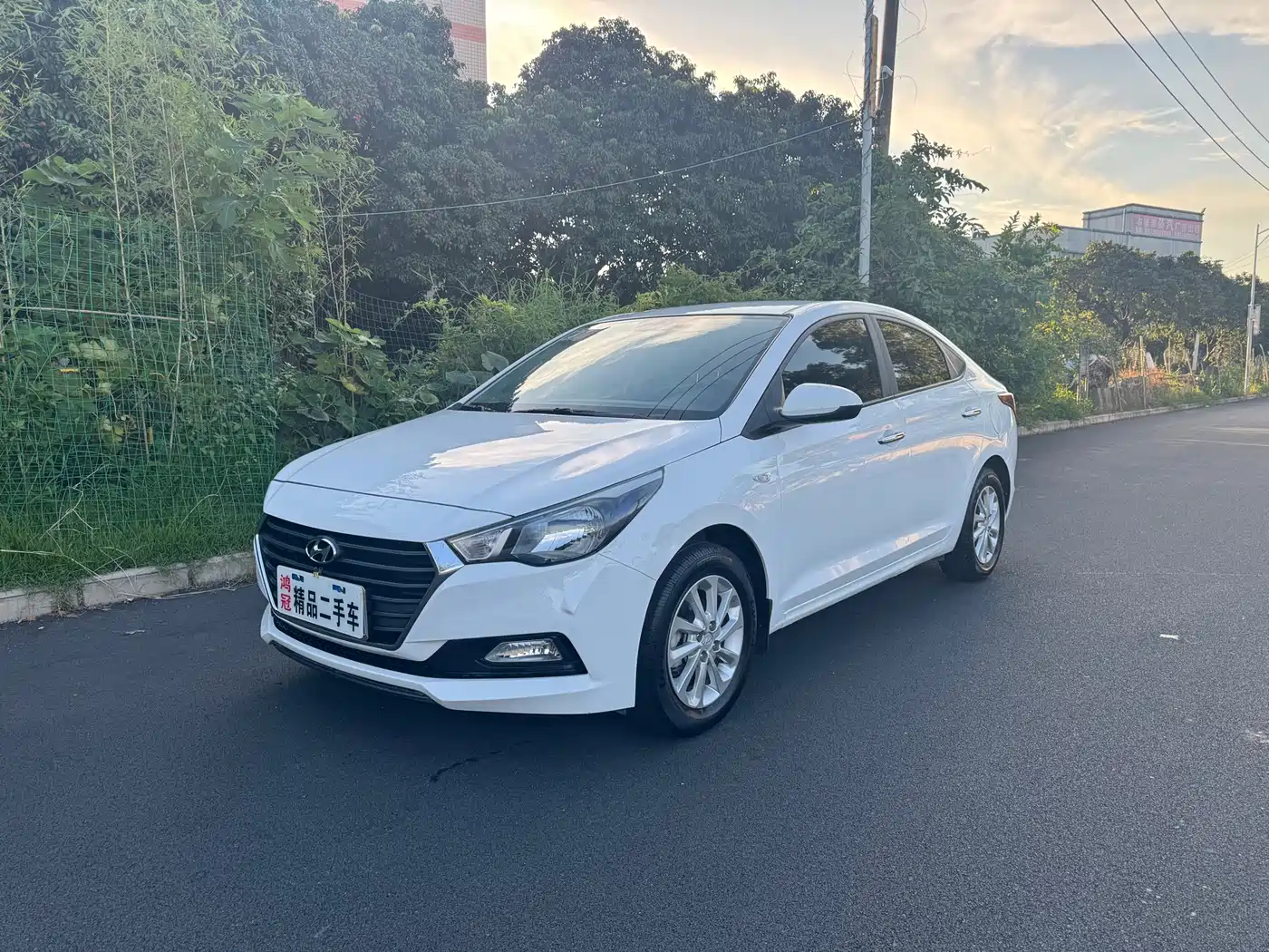 Hyundai Verna 2016 1.4L Manual Cool Edition GLS фото 3