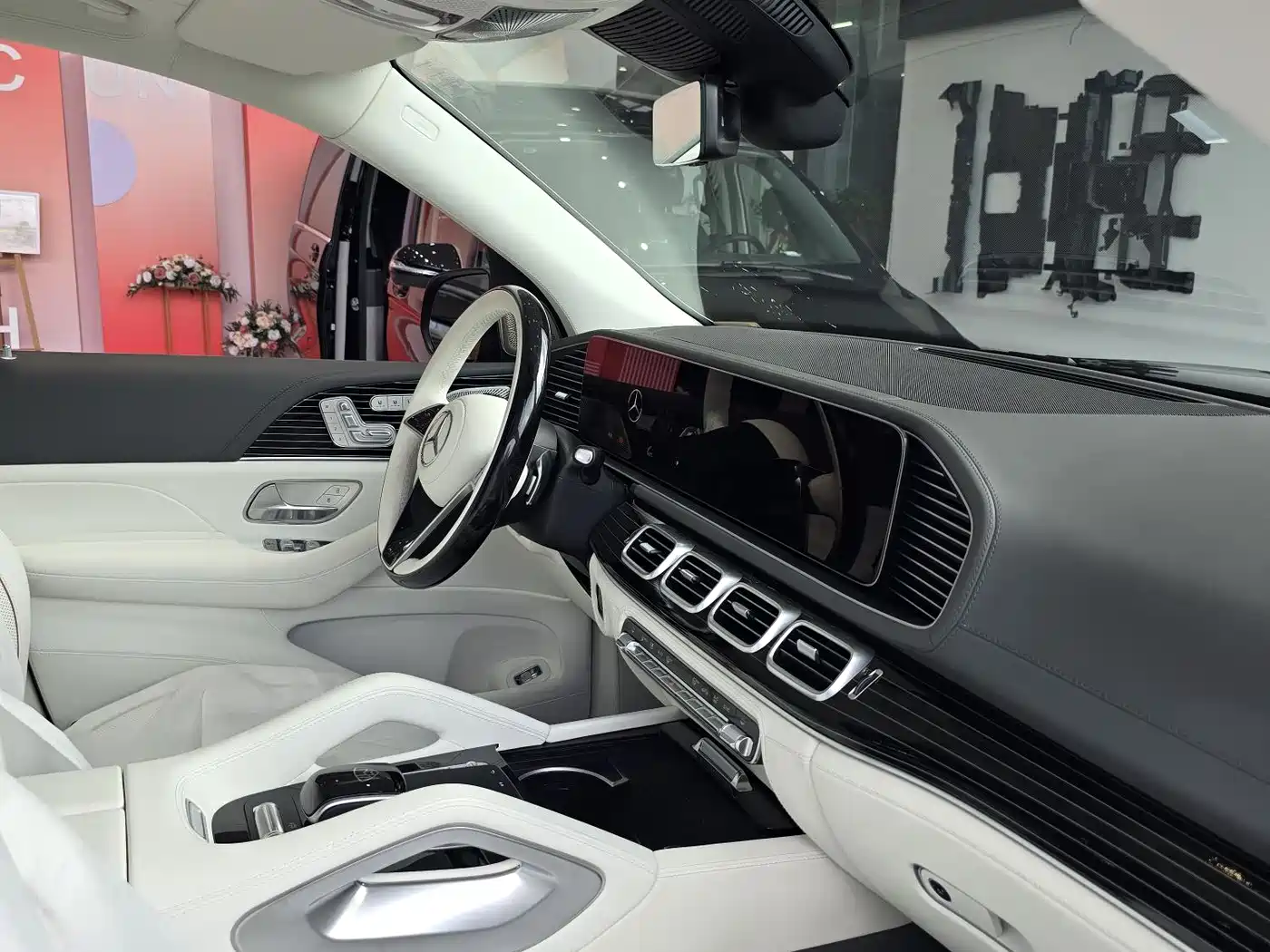 Mercedes-Benz GLS 2025 GLS 450 4MATIC Luxury фото 11