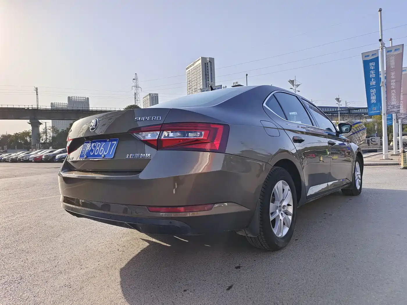 Škoda Superb 2016 TSI280 DSG Advance Edition фото 4