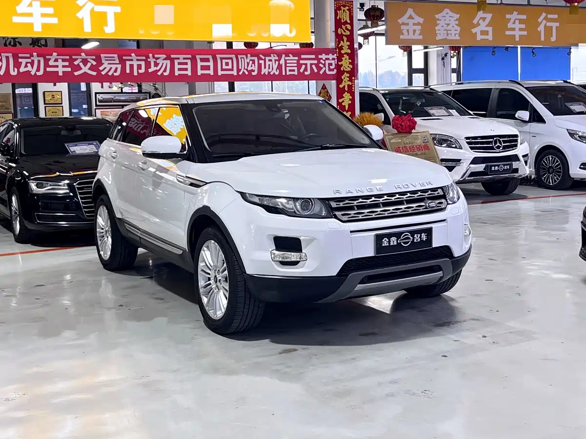 Land Rover Range Rover Evoque (Import) 2013 2.0T 5-door Premium Edition фото 3