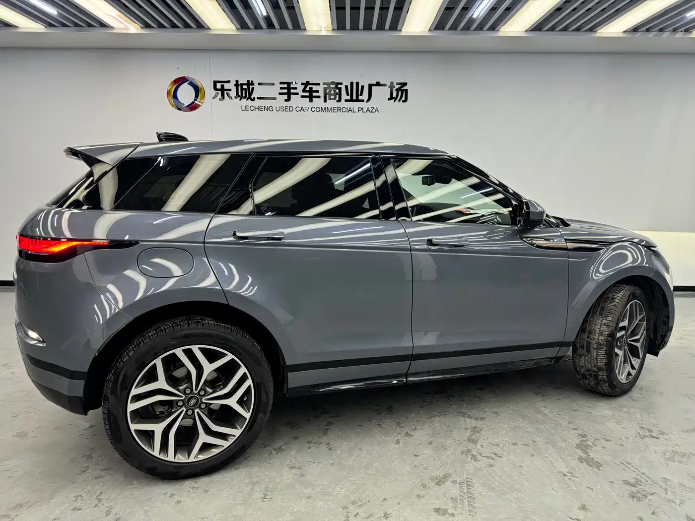 LAND ROVER RANGE ROVER AURORA