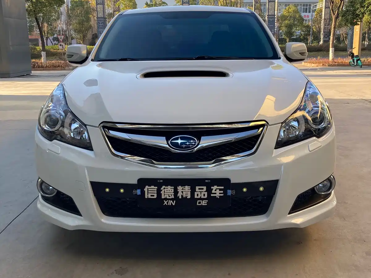 Subaru Legacy 2010 2.5GT Luxury Navigation Edition