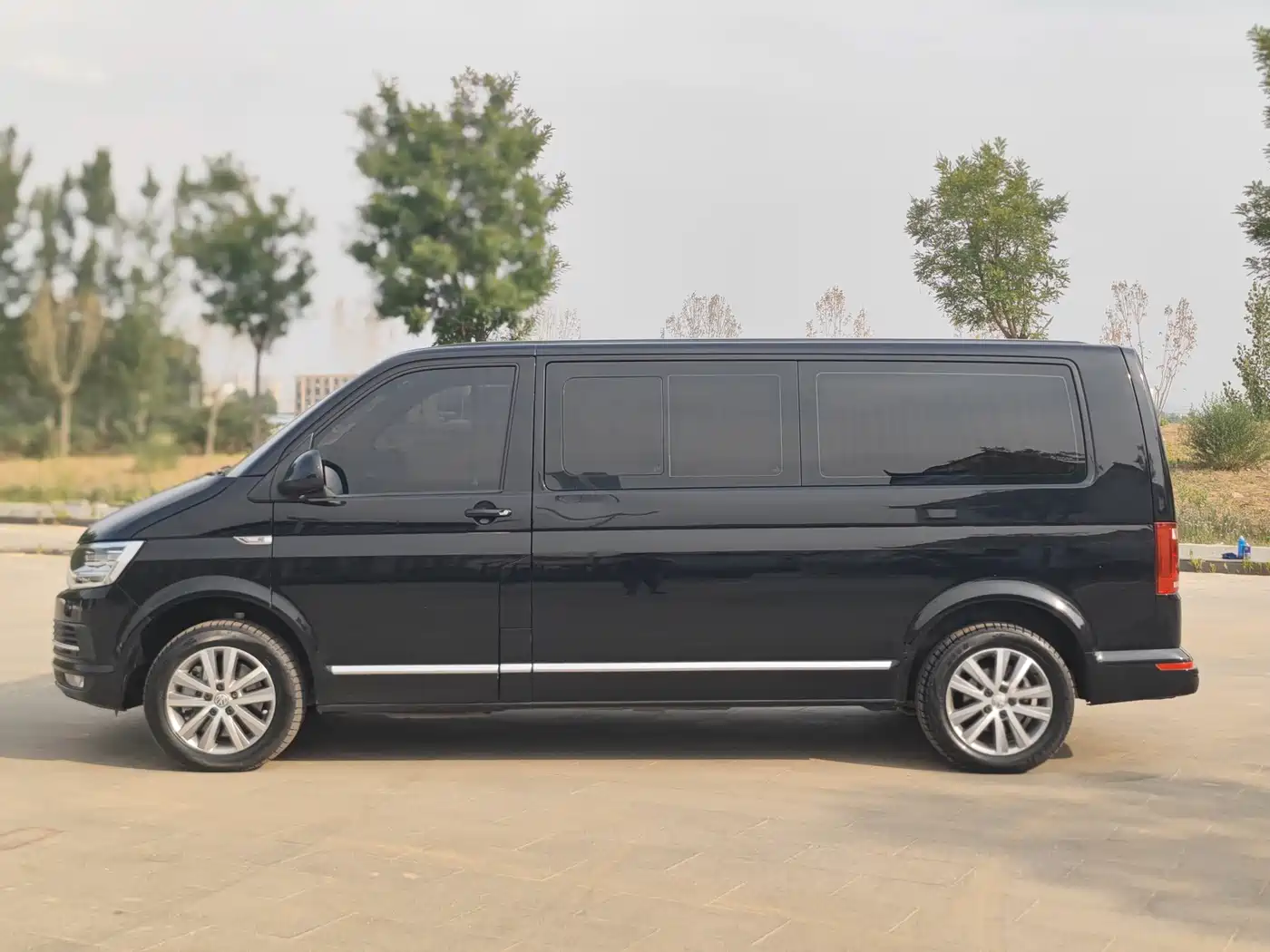 Volkswagen Caravelle 2018 2.0TSI 4WD Luxury Edition 7-Seater фото 11