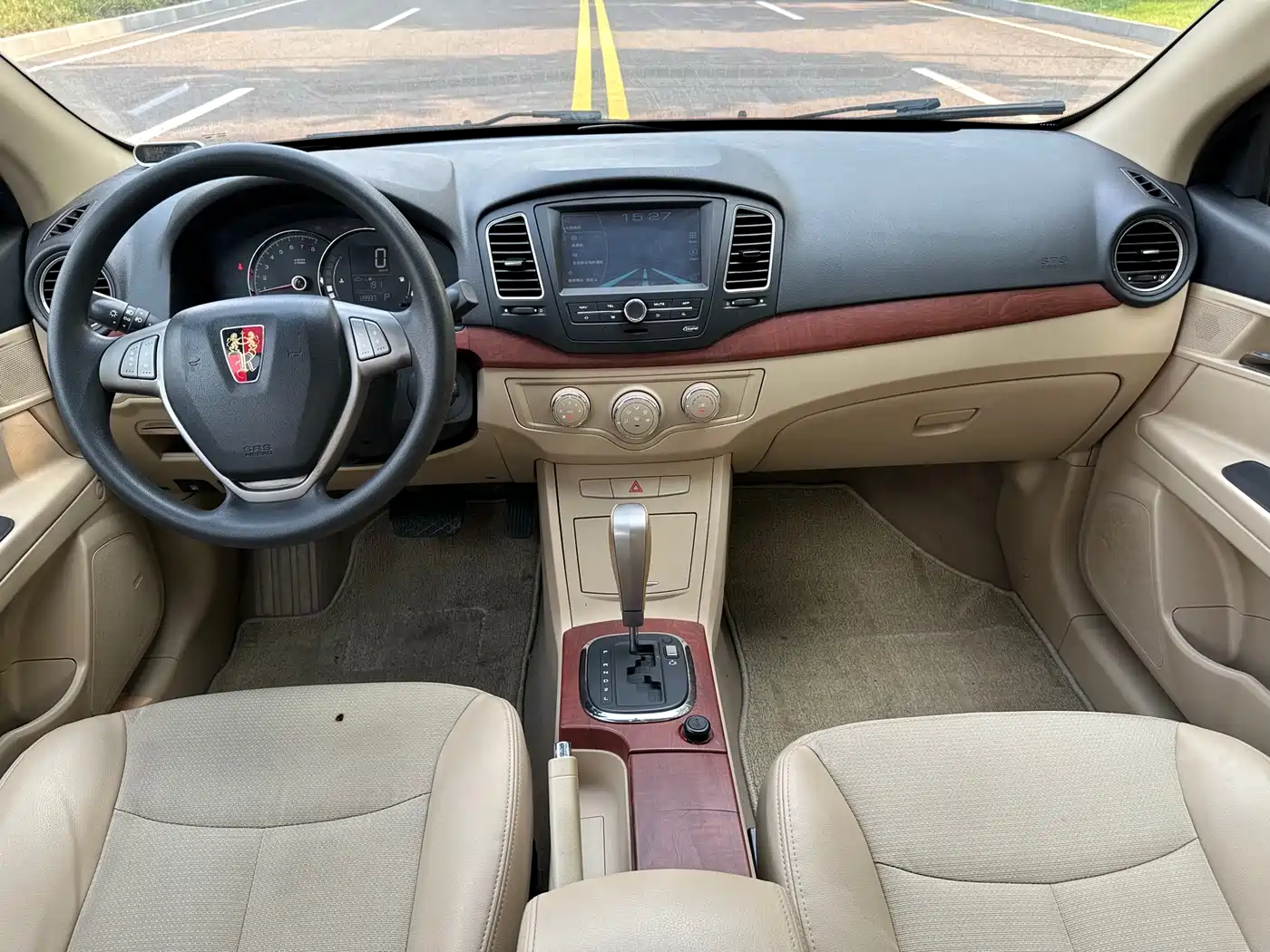 Roewe 350 2014 2013 350C 1.5L Automatic Joy Edition