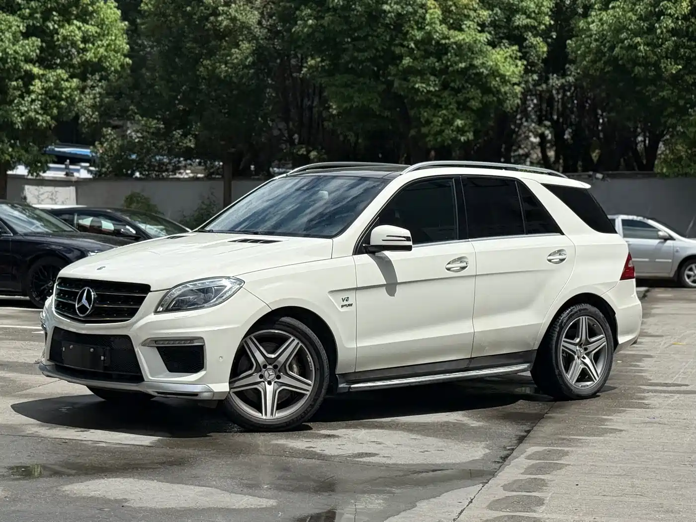 Mercedes-Benz M-Class AMG 2012 AMG ML 63