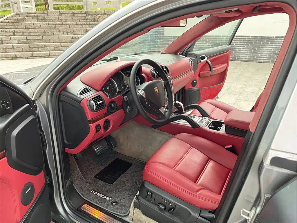 Porsche Cayenne 2006 Cayenne Turbo 4.5T фото 10