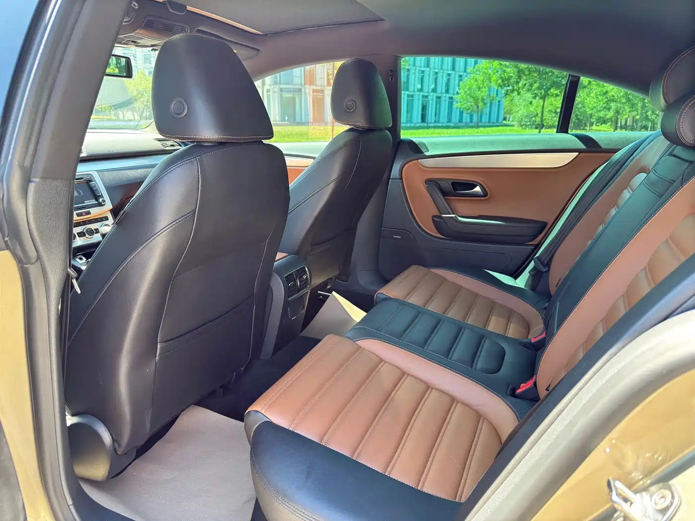 Volkswagen FAW-Volkswagen CC 2016 Model 1.8TSI Luxury фото 5