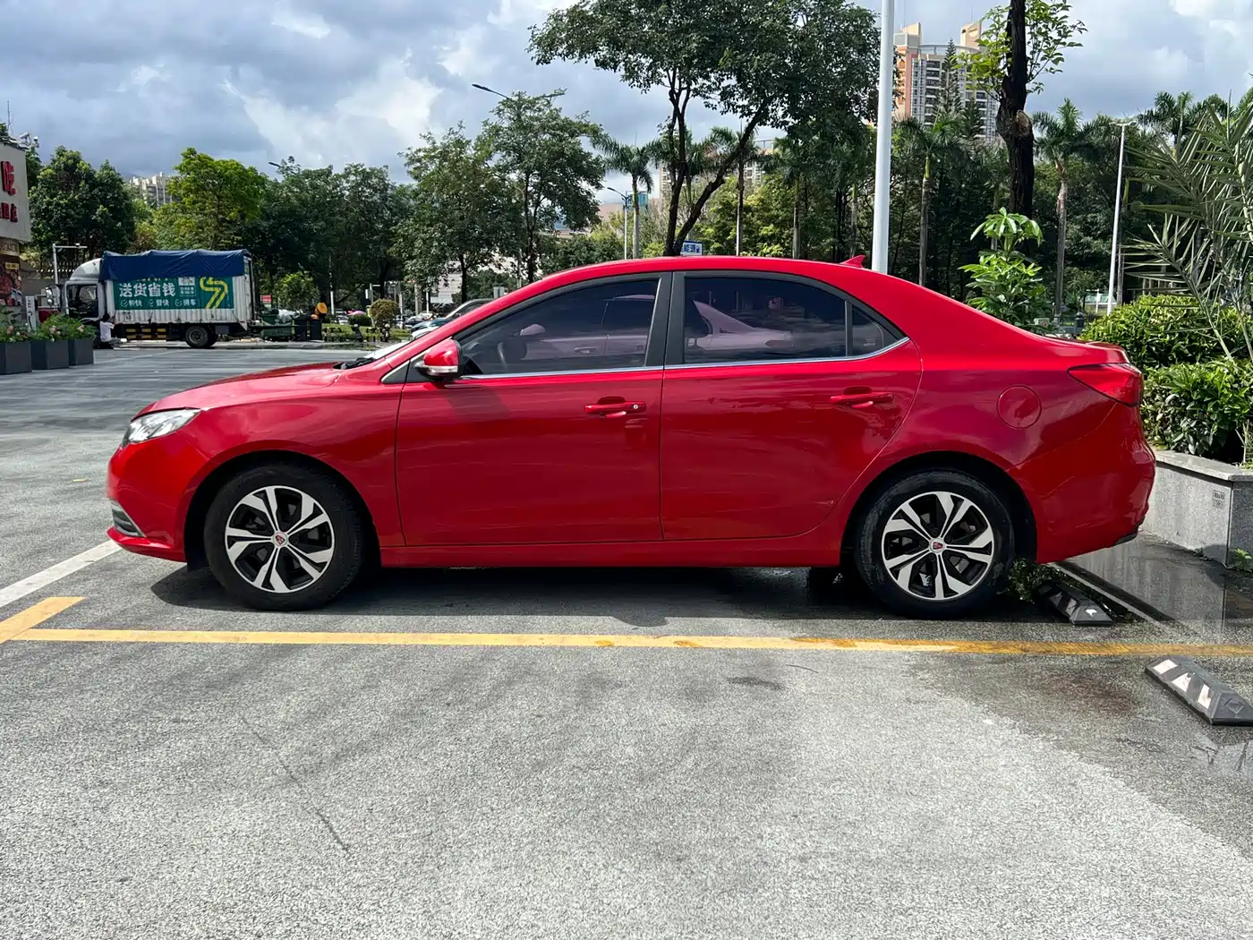 Roewe 360 2017 2017 1.5L Auto Luxury Edition