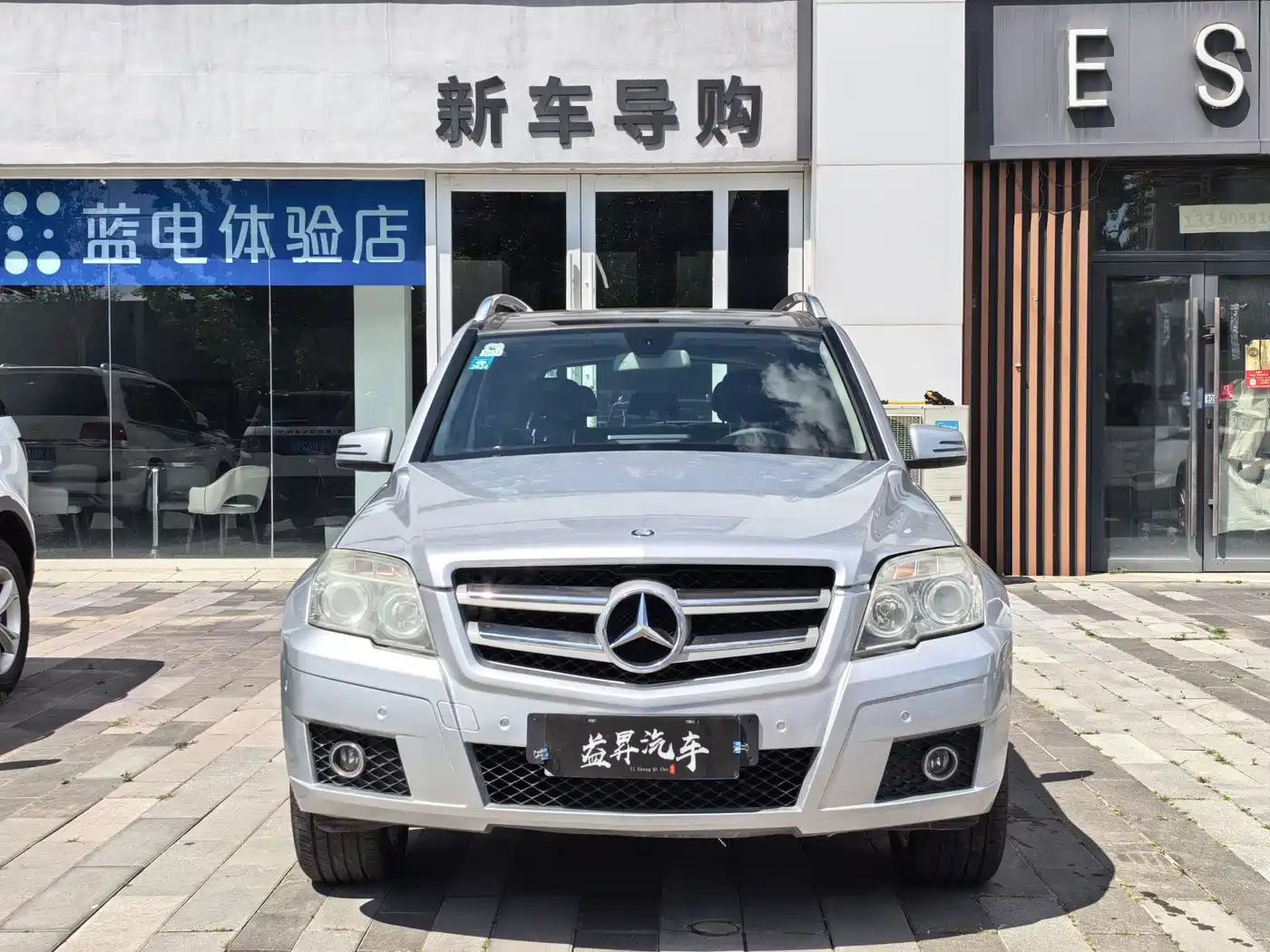 Mercedes-Benz GLK-Class (Import) 2011 GLK 300 4MATIC Fashion фото 2