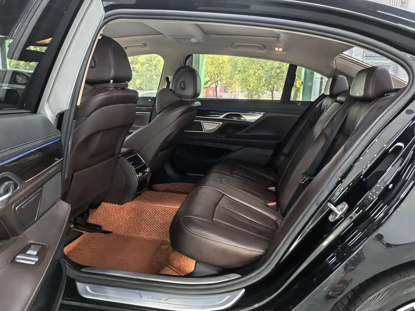 BMW 7 Series 2016 730Li Luxury фото 9