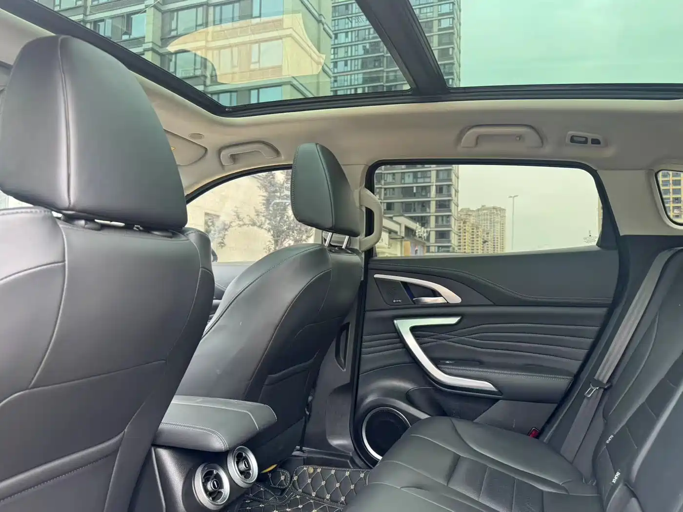 WEI PAI WEI BRAND VV7