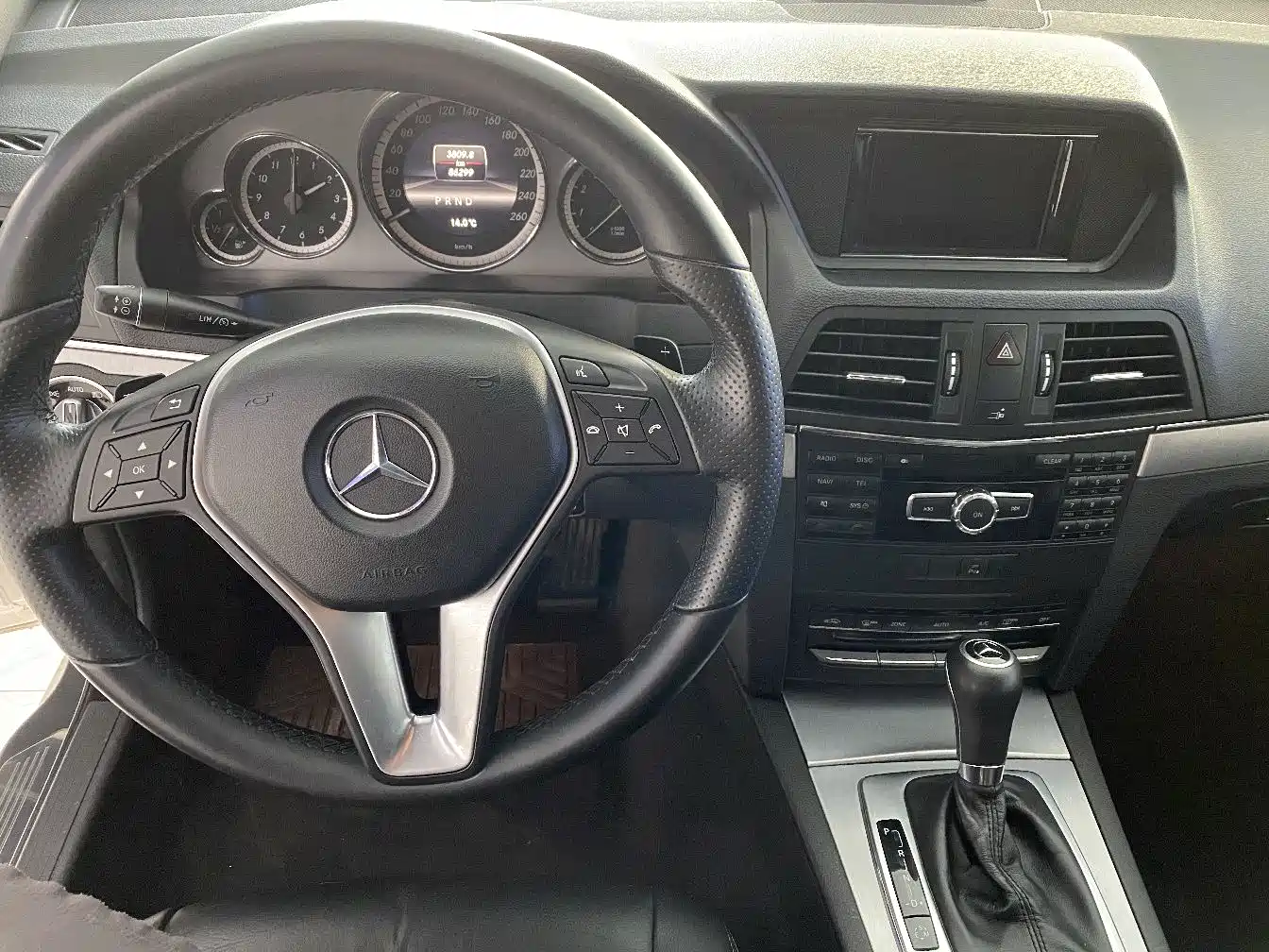 Mercedes-Benz E-Class (Import) 2012 E 200 CGI Coupe фото 9