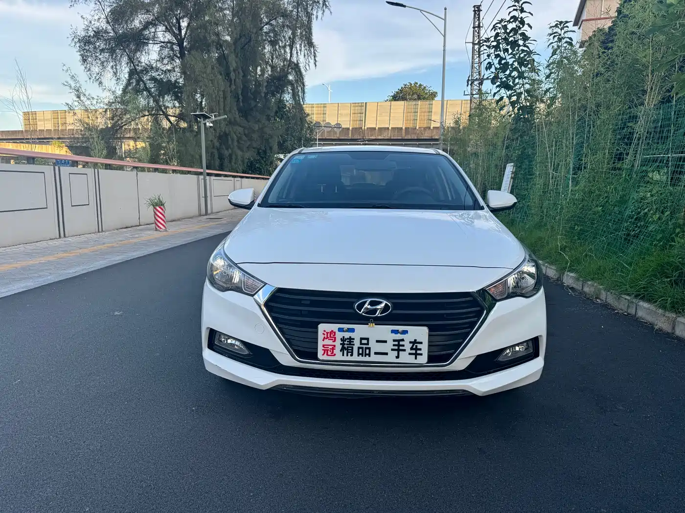 Hyundai Verna 2016 1.4L Manual Cool Edition GLS фото 2