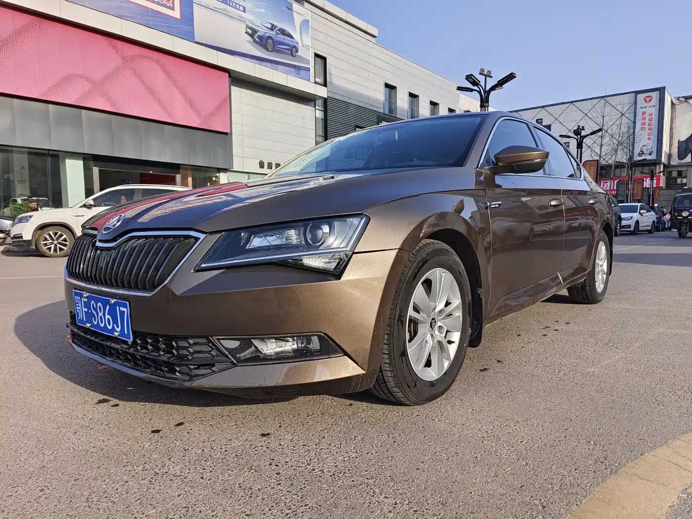Škoda Superb 2016 TSI280 DSG Advance Edition