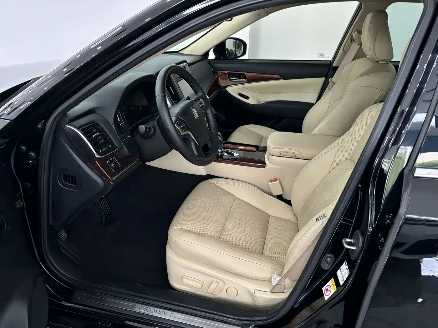 Toyota Crown 2015 2.5L Smart Edition фото 12