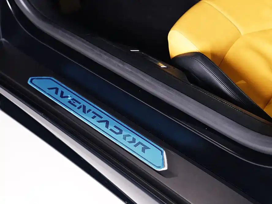 Lamborghini Aventador 2011 LP 700-4 фото 15